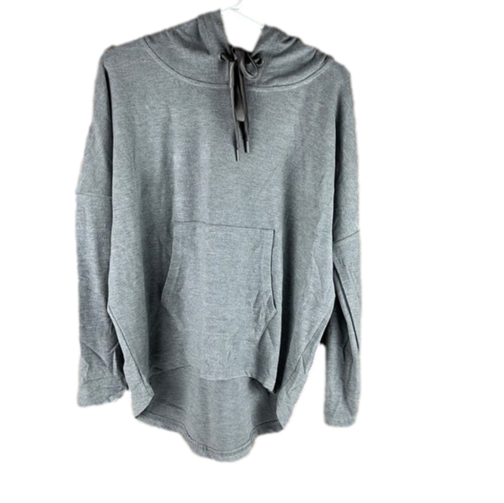 Nwt Tahari Super Soft oversized  Hoodie size Medium